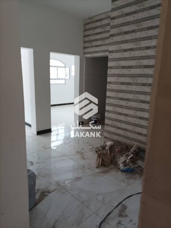 عمارة سكنية فخمة للبيع في الشعب بالقرب من الحرم الجامعي تشطيب راقي جدا